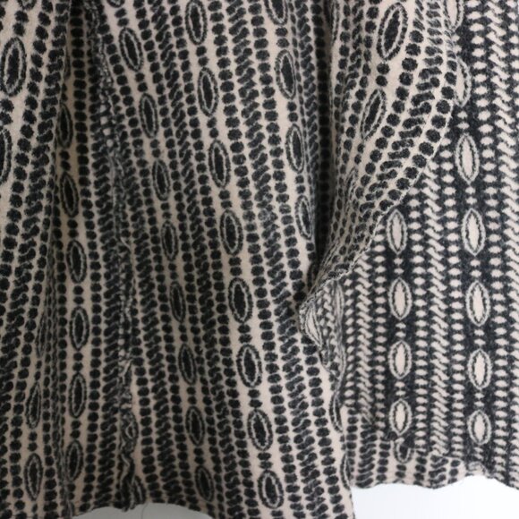 Anthropologie Moth Knit Warm Black White Pattern Vest Size XS - Picture 5 of 5